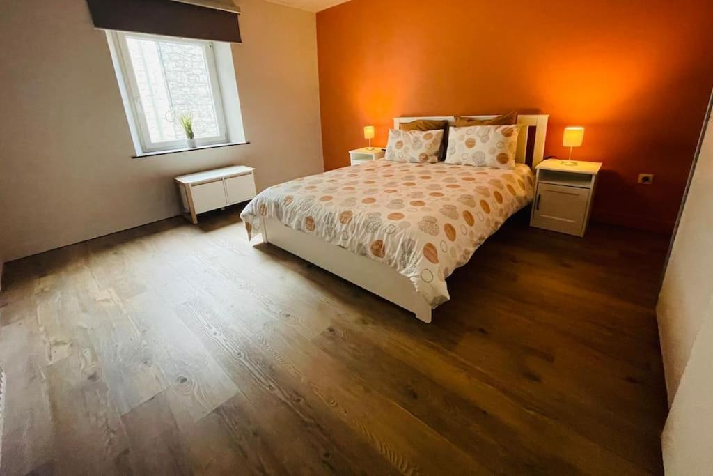 Appartement Cosy Au Centre De Beauraing Εξωτερικό φωτογραφία